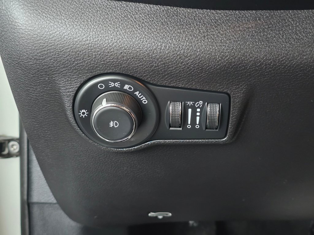 Used 2024 Jeep Compass Limited AWD/4WD image 24