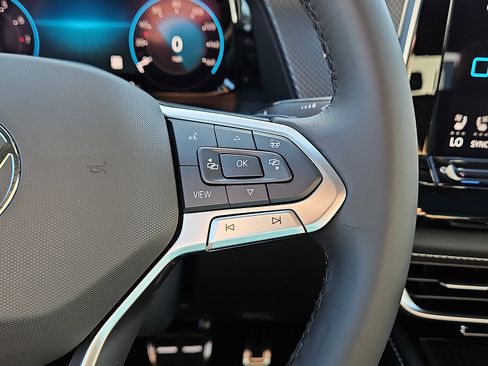 New 2026 Volkswagen Atlas Cross Sport SEL Premium R-Line image 19