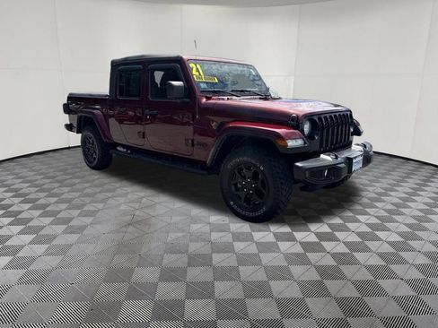 Used 2021 Jeep Gladiator Sport AWD/4WD image 3