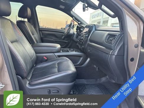Used 2020 Nissan Titan PRO-4X w/ Pro-4x Convenience Package image 14