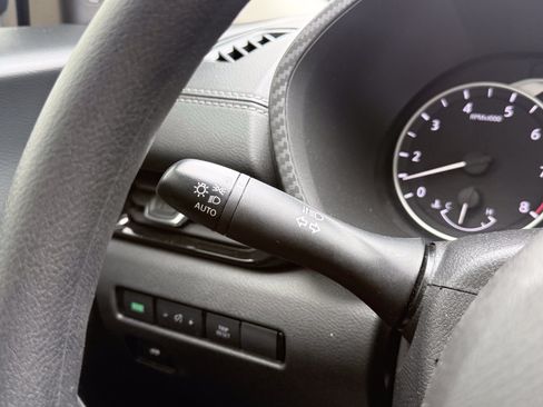 Used 2025 Nissan Sentra SV w/ Trunk Package FWD image 55