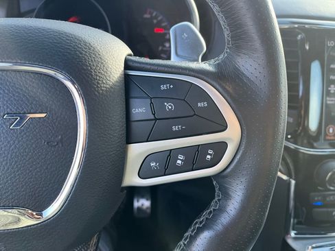 Used 2021 Jeep Grand Cherokee SRT image 10