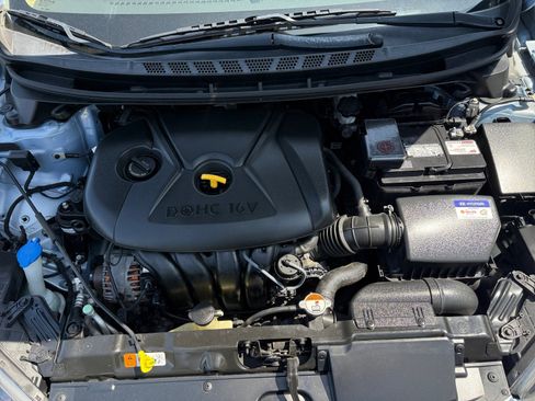 Used 2012 Hyundai Elantra Limited w/ Technology Pkg 5 FWD image 20