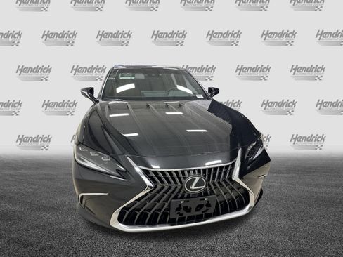 Used 2025 Lexus ES 350 Ultra Luxury FWD image 3