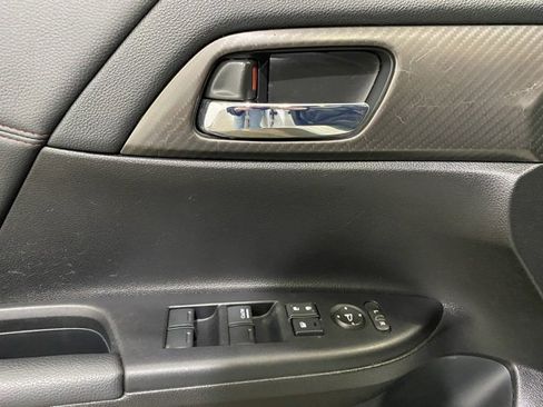 Used 2017 Honda Accord Sport Special Edition image 13