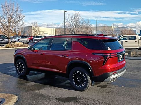 New 2026 Chevrolet Traverse Z71 w/ Enhanced Driving Package image 12