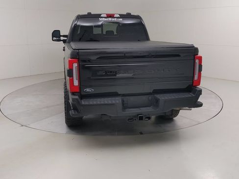 Certified 2025 Ford F250 Platinum AWD/4WD image 17