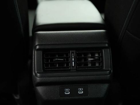 Used 2025 Honda Accord LX image 34