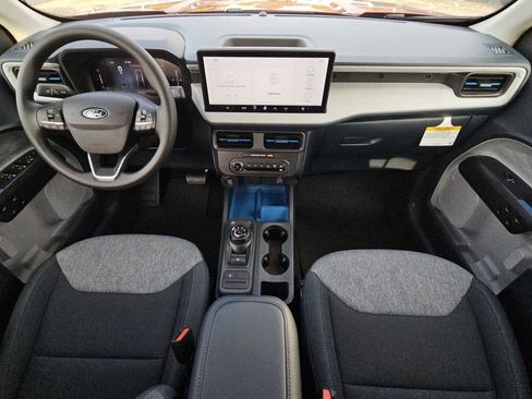 New 2025 Ford Maverick XLT image 5