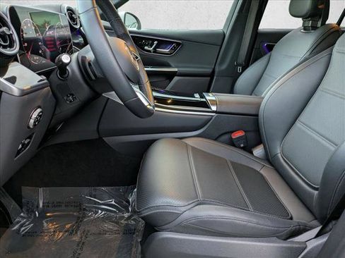 Certified 2025 Mercedes-Benz GLC 300 image 19