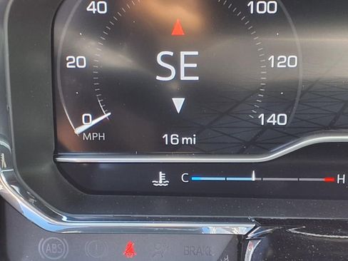 Used 2024 GMC Sierra 1500 Elevation image 23