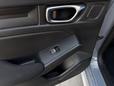 Used 2024 Honda Civic Sport image 17