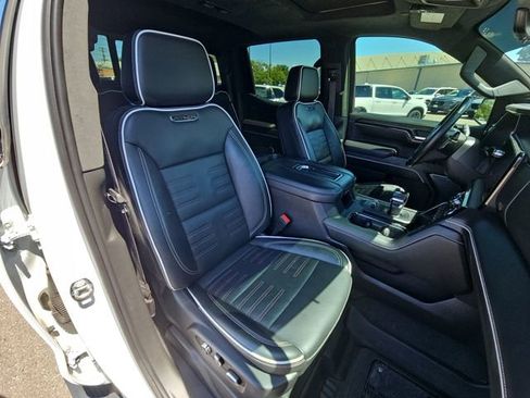 Used 2022 GMC Sierra 1500 AT4X AWD/4WD image 17