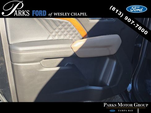 Used 2023 GMC Canyon Denali image 15