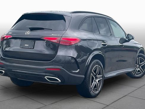 Used 2024 Mercedes-Benz GLC 300 4MATIC image 12