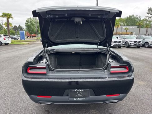 Used 2018 Dodge Challenger SXT RWD image 13