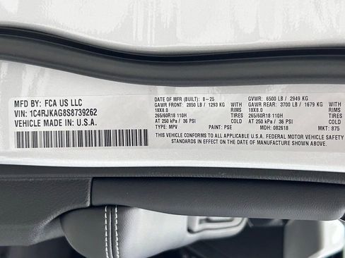 New 2025 Jeep Grand Cherokee L Altitude image 31