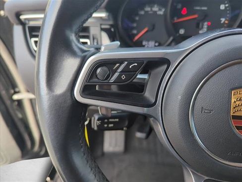 Used 2021 Porsche Macan image 12