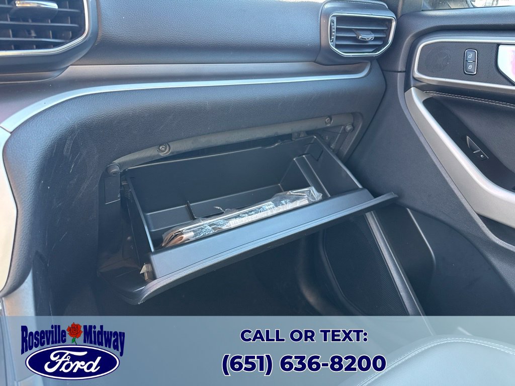 Used 2022 Ford Explorer XLT w/ Equipment Group 202A AWD/4WD image 14