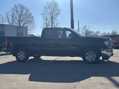 Used 2017 GMC Sierra 1500 SLE image 5