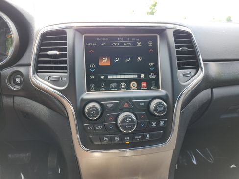 Used 2016 Jeep Grand Cherokee Laredo w/ Quick Order Package 23E AWD/4WD image 29