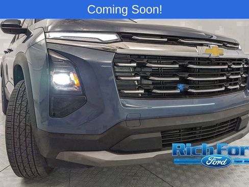 Used 2025 Chevrolet Equinox LT FWD image 22