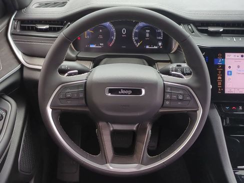 New 2026 Jeep Grand Cherokee L Limited AWD/4WD image 23