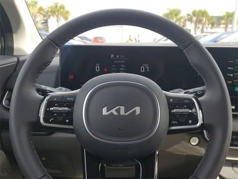 New 2026 Kia Carnival EX image 20