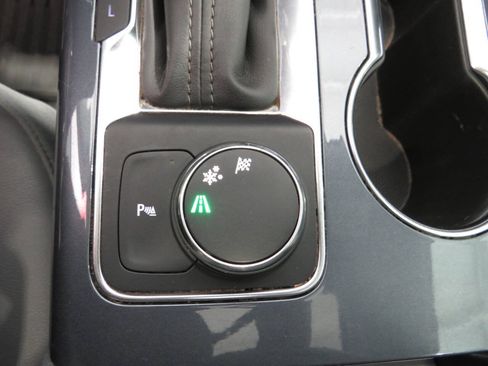 Used 2020 Chevrolet Blazer LT w/ Sound & Technology Package FWD image 28