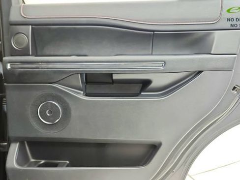 Used 2023 Ford Expedition Limited RWD image 26