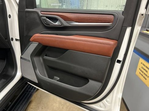 Used 2024 GMC Yukon Denali Ultimate image 26