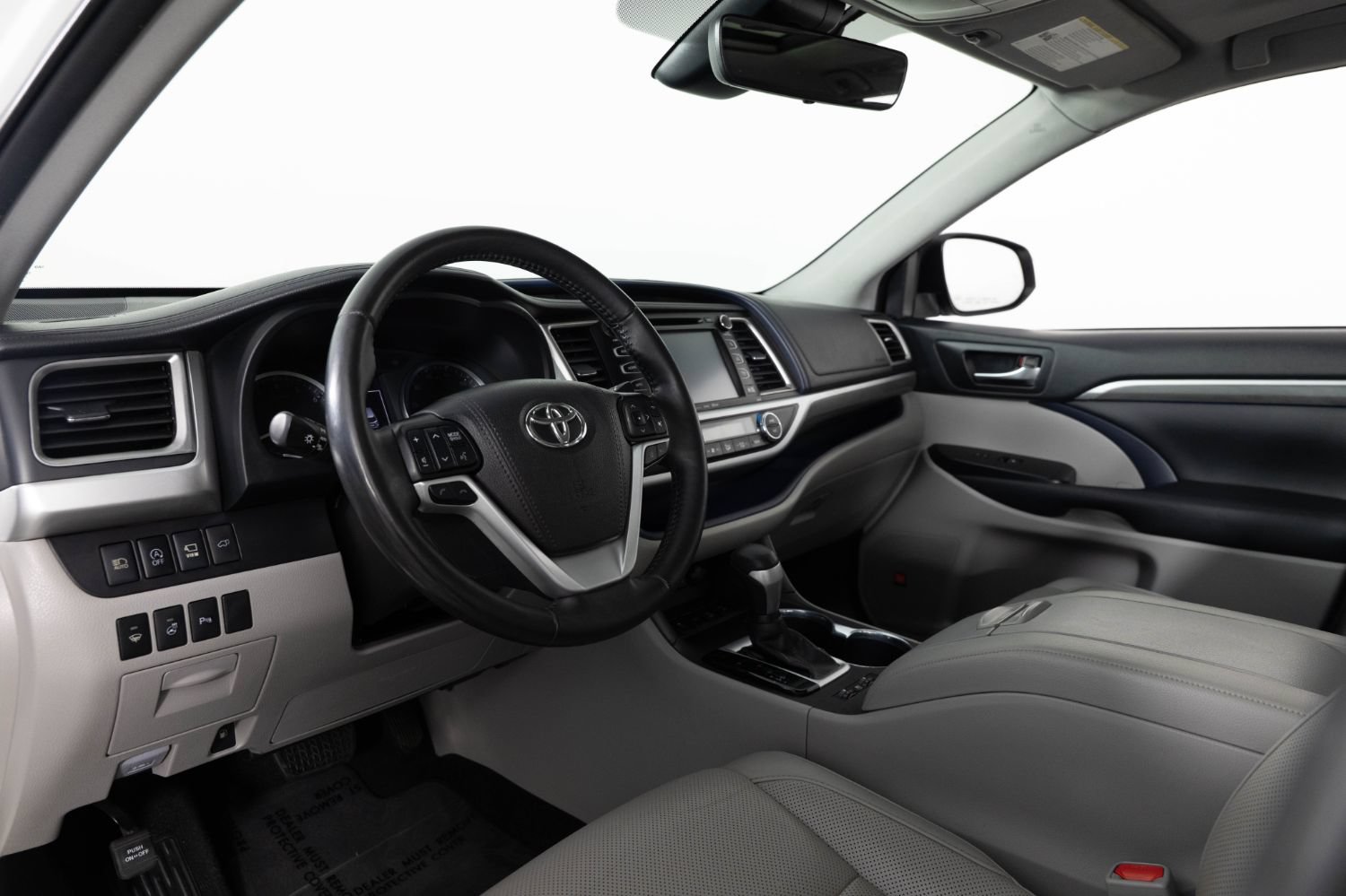 Used 2019 Toyota Highlander Limited Platinum AWD/4WD image 13