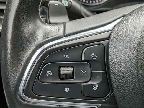 Used 2023 Buick Envision Essence w/ Sport Touring Package image 17