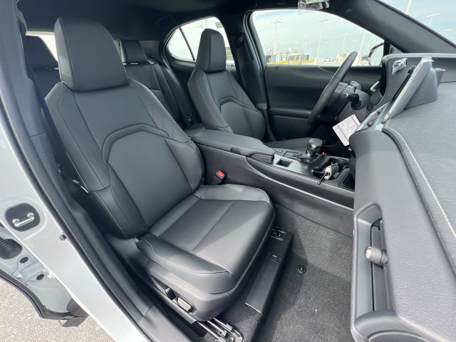 Used 2024 Lexus UX 250h FWD image 25