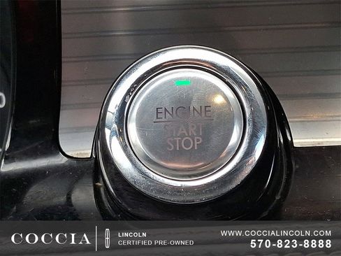 Used 2022 Lincoln Corsair AWD w/ Equipment Group 101A image 23