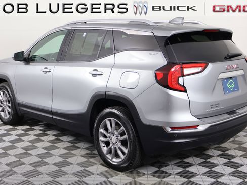 Certified 2024 GMC Terrain SLT w/ Infotainment Package II AWD/4WD image 4
