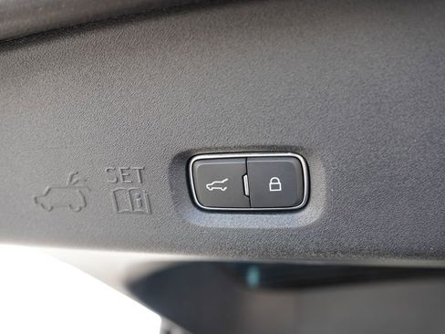 Certified 2025 Ford Expedition Max Platinum image 26