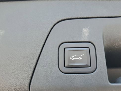 Certified 2023 Buick Envision Essence w/ Sport Touring Package FWD image 28