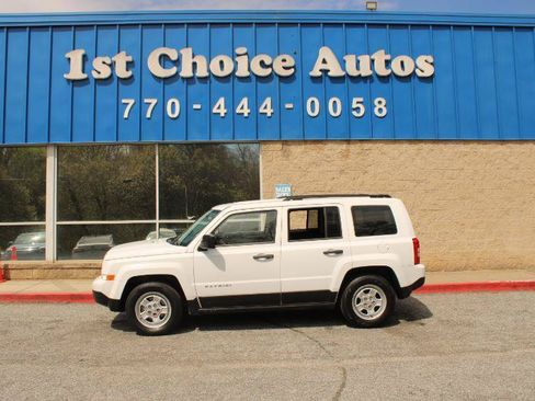 Used 2014 Jeep Patriot Sport FWD image 19