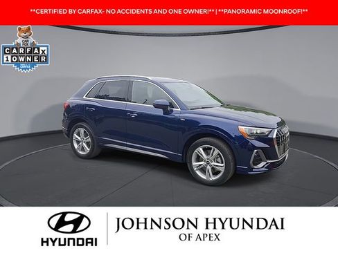 Used 2021 Audi Q3 2.0T Premium w/ Convenience Package AWD/4WD image 2