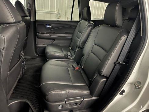 Used 2020 Honda Pilot Touring image 8
