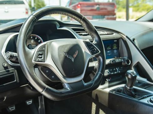 Used 2016 Chevrolet Corvette Stingray Coupe RWD image 24