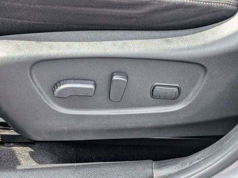 Used 2019 Nissan Rogue SV w/ Premium Package AWD/4WD image 28