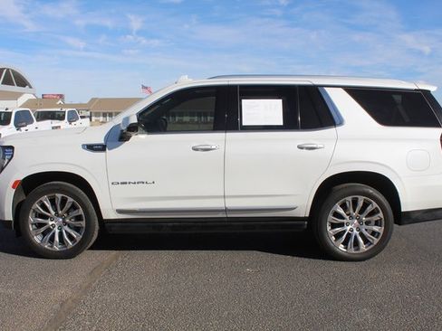 Used 2022 GMC Yukon Denali w/ Max Trailering Package image 12