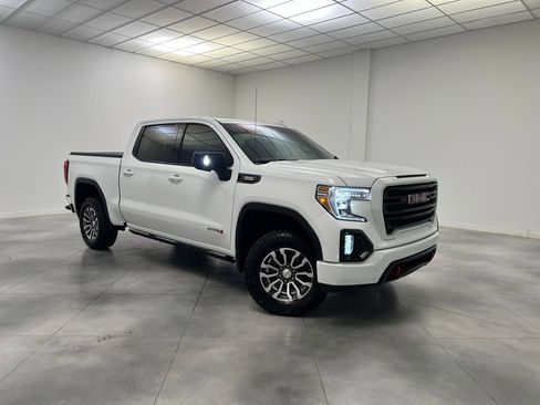 Used 2021 GMC Sierra 1500 AT4 w/ AT4 Value Package AWD/4WD image 1