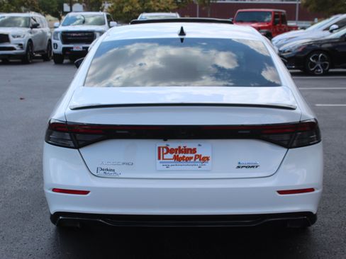 Used 2025 Honda Accord Sport image 7