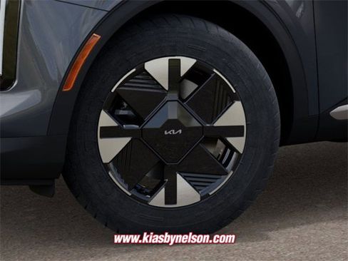 New 2026 Kia Sportage LX image 9