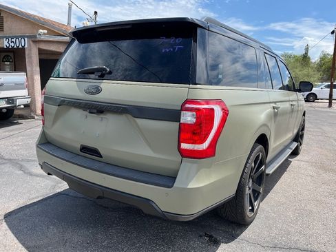 Used 2018 Ford Expedition Max XLT w/ Equipment Group 202A AWD/4WD image 3