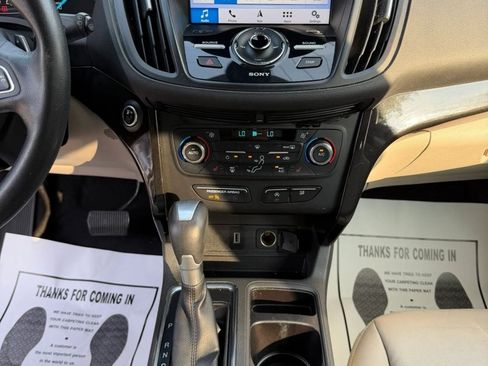 Used 2017 Ford Escape Titanium AWD/4WD image 18
