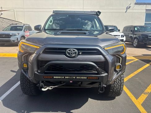 Used 2021 Toyota 4Runner TRD Off-Road Premium AWD/4WD image 2
